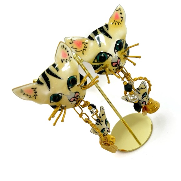 Lunch At The Ritz Cat Face Earrings - Picture 4 of 9